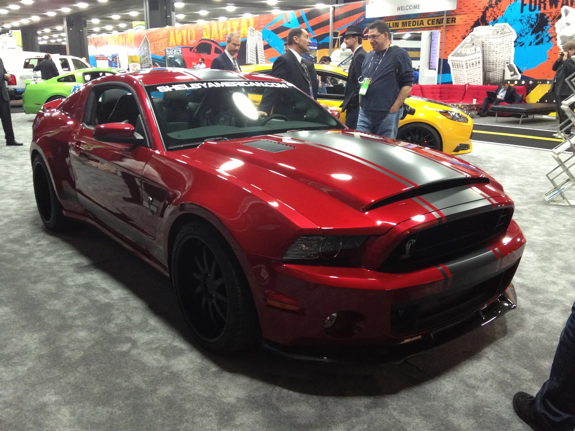 Ford Mustang Shelby 12