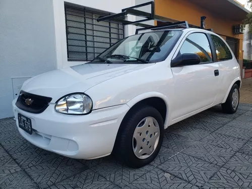 Usado Chevrolet Corsa Cargo 2010 Naftero Blanco