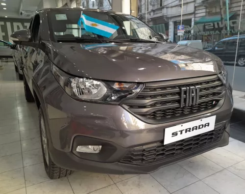 Nuevo Fiat Strada 1.4 8v Freedom CD 2024 Naftero Gris